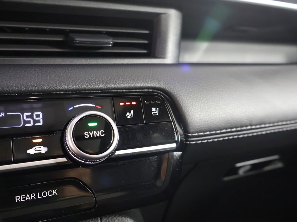 Used 2025 Honda Pilot Elite image 61