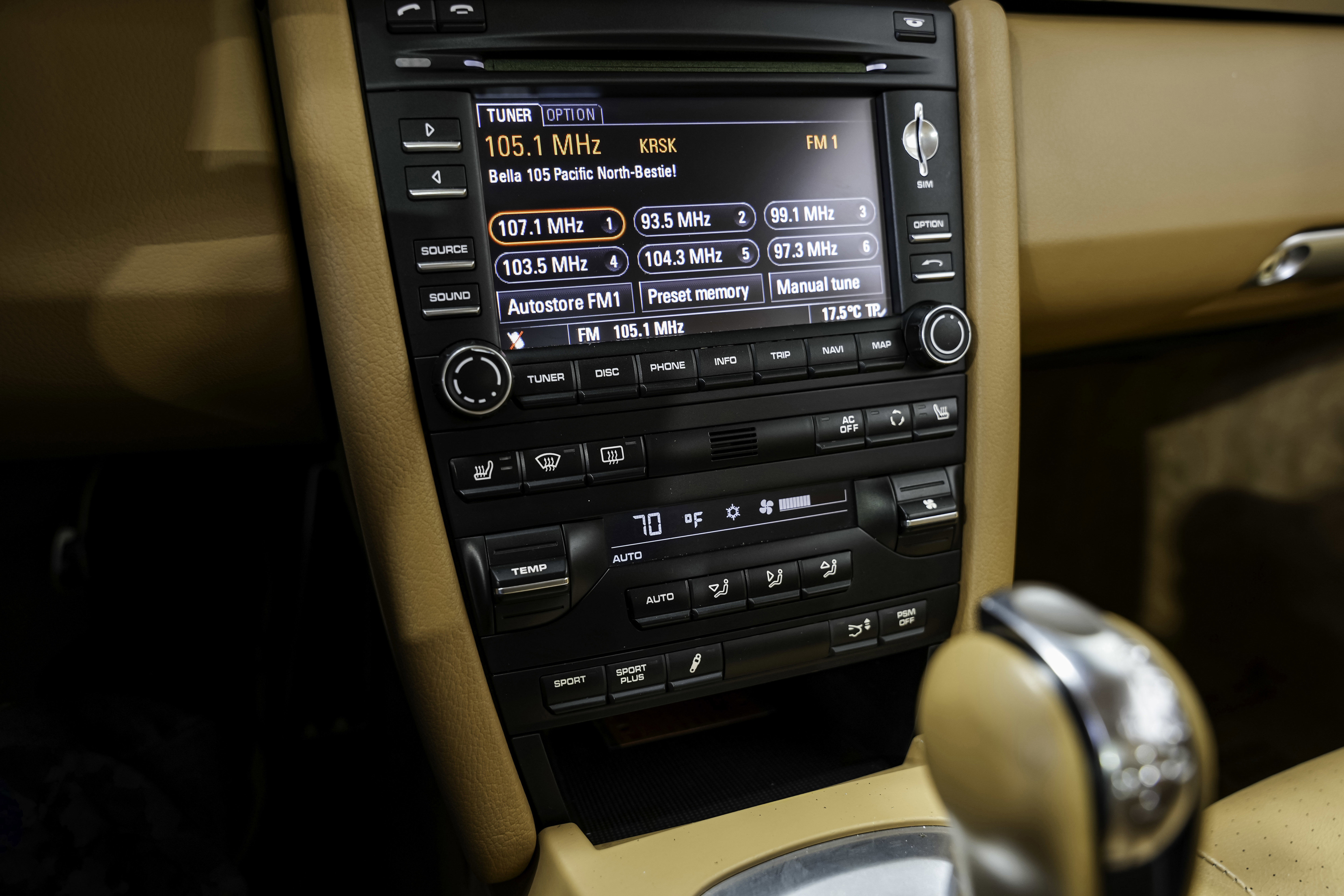 Used 2010 Porsche 911 Carrera S image 12