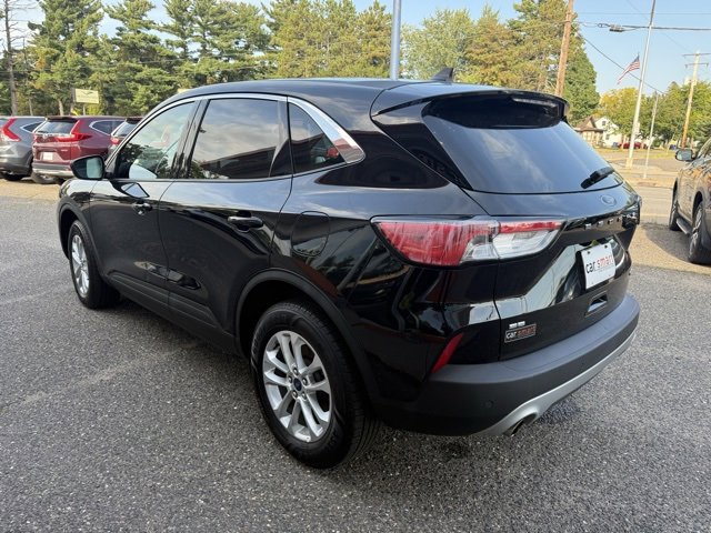 Used 2022 Ford Escape SE image 5