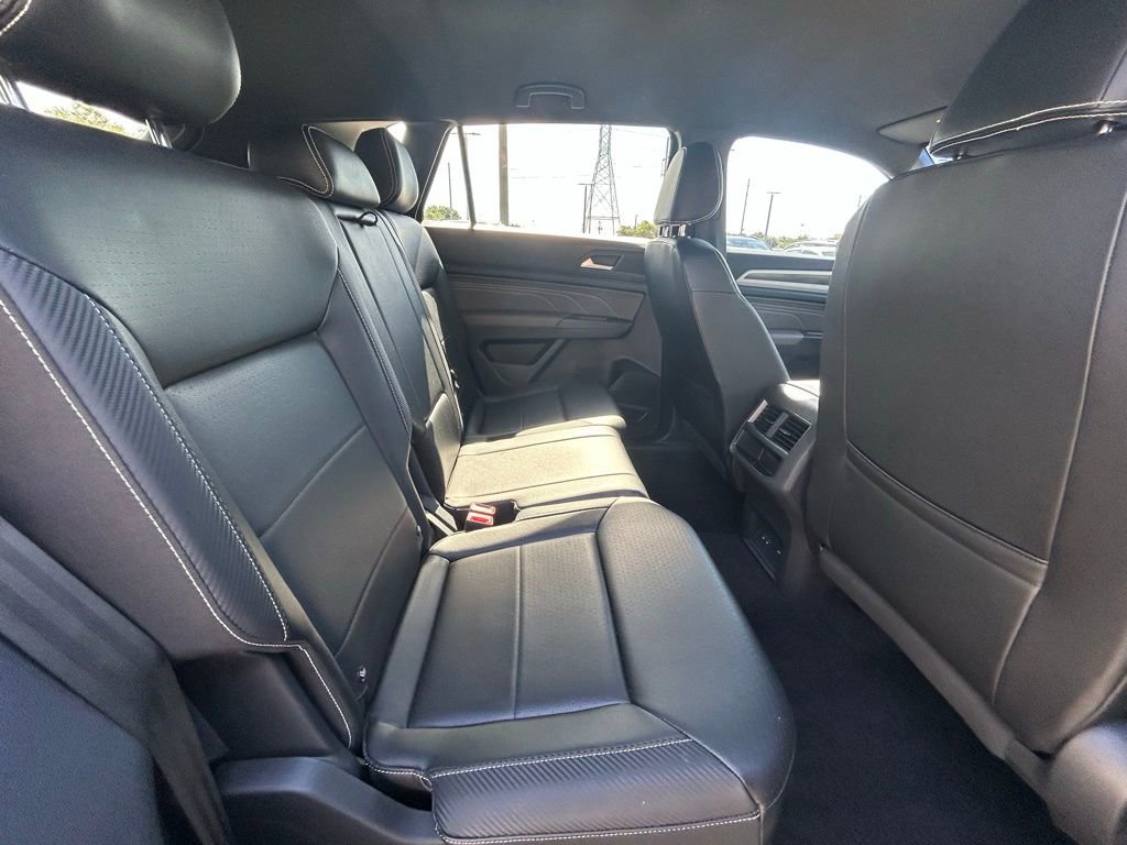 Used 2021 Volkswagen Atlas Cross Sport SE w/ V6 Towing Package FWD image 43