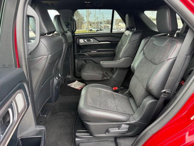 Used 2025 Ford Explorer ST w/ Sun And Sound Package image 18