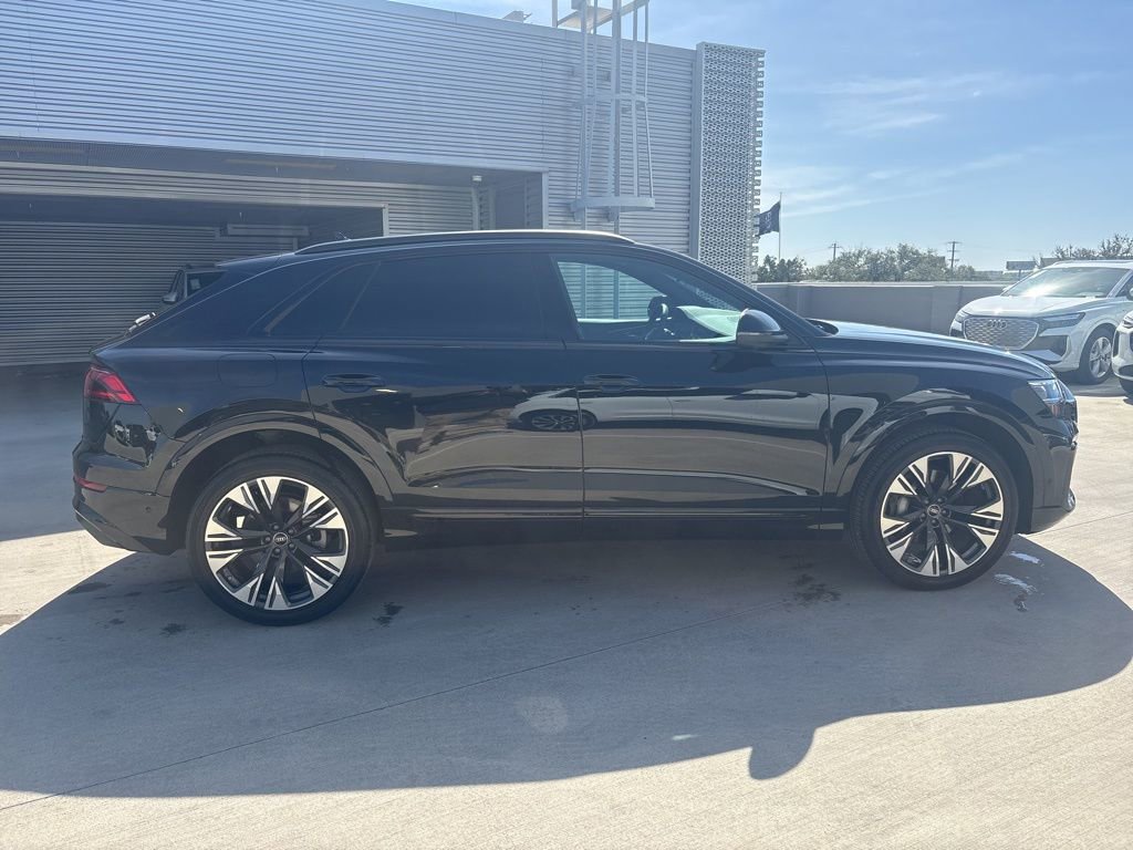 Used 2025 Audi Q8 Premium Plus image 4