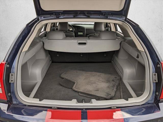 Used 2005 Dodge Magnum R/T w/ Convenience Group II RWD image 6