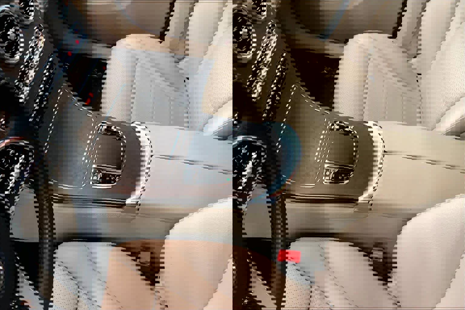 Used 2020 Mercedes-Benz GLC 300 GLC 300 image 26