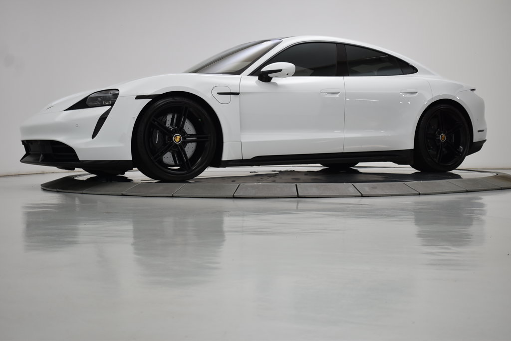 Used 2022 Porsche Taycan Turbo S AWD/4WD image 26