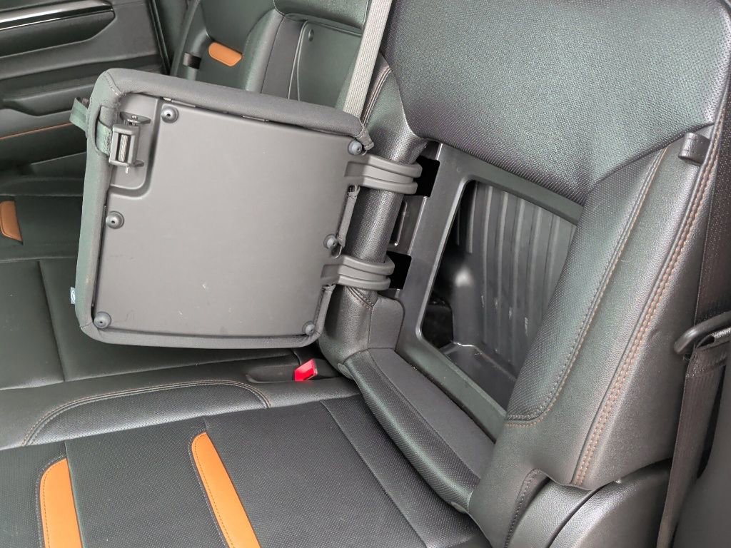 Used 2024 GMC Sierra 1500 AT4 w/ Technology Package image 39