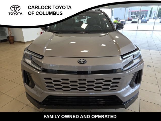 Used 2026 Toyota RAV4 XSE AWD/4WD image 4