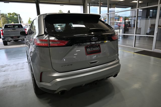 Used 2020 Ford Edge Titanium w/ Equipment Group 301A AWD/4WD image 6