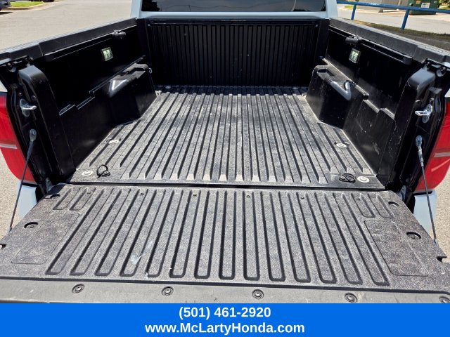 Used 2025 Toyota Tacoma SR5 AWD/4WD image 7
