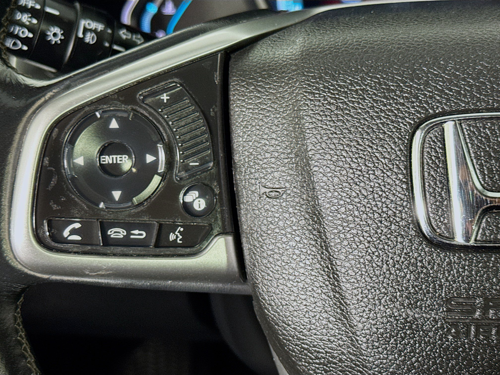 Used 2018 Honda Civic EX-T image 11