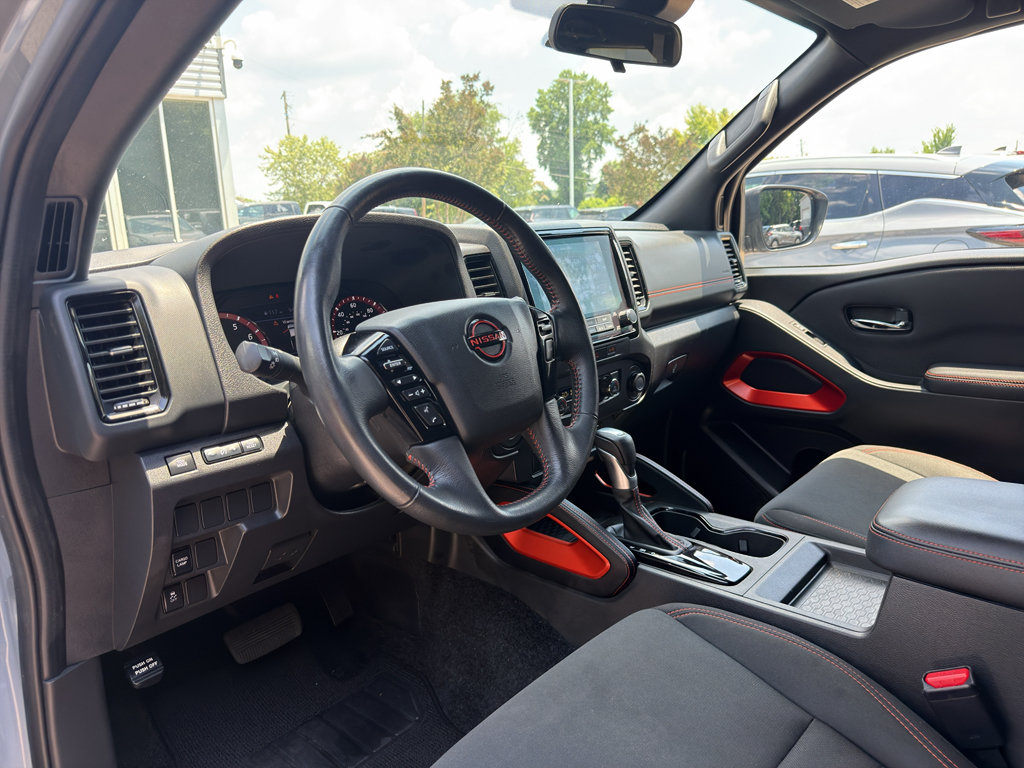 Used 2023 Nissan Frontier Pro-X w/ Tow Package RWD image 8
