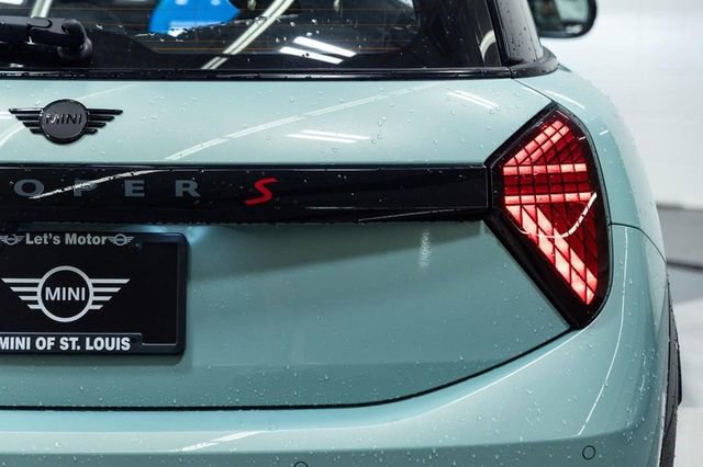 New 2026 MINI Cooper S image 8