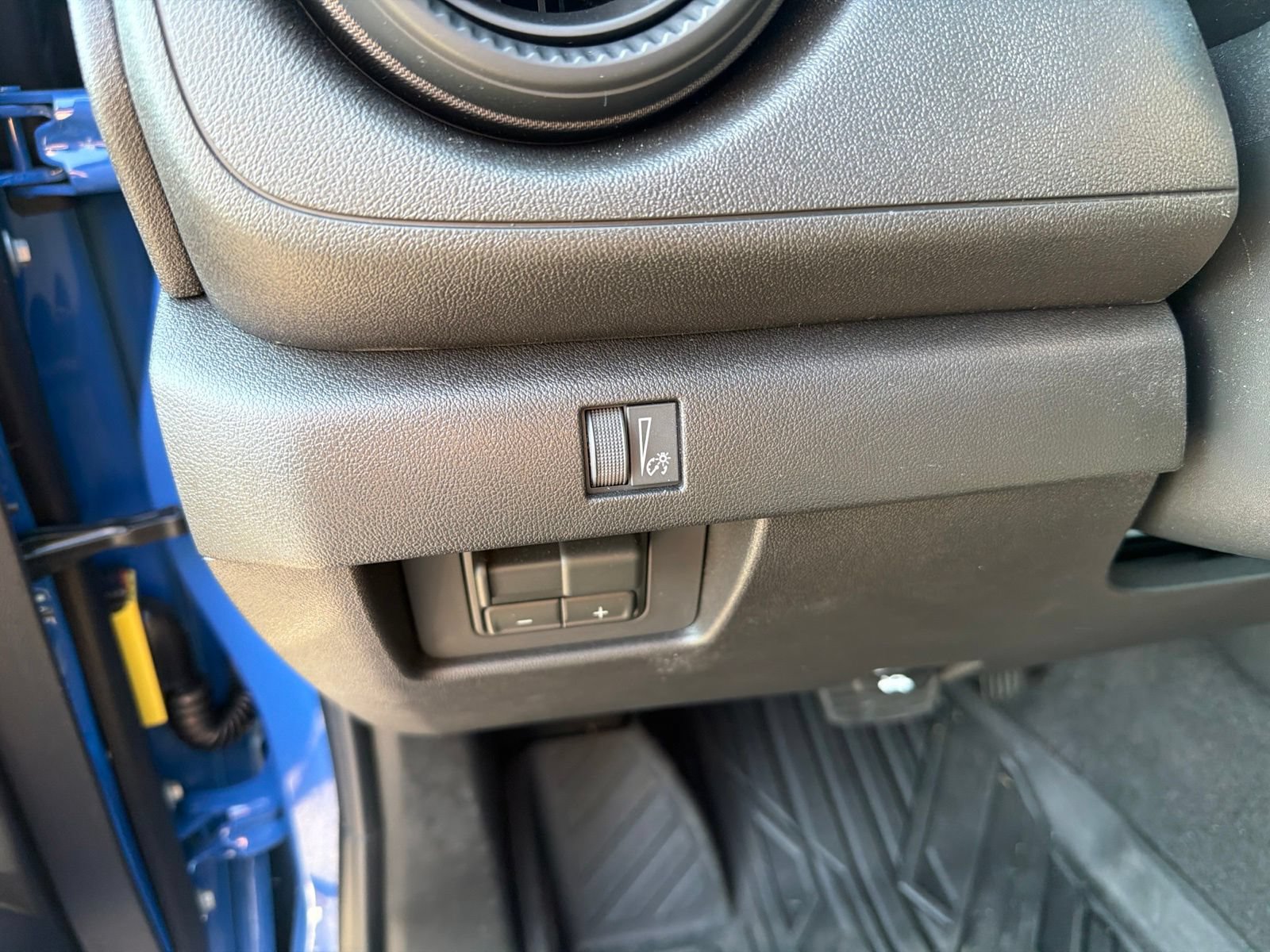 Used 2026 Chevrolet Colorado Trail Boss AWD/4WD image 15