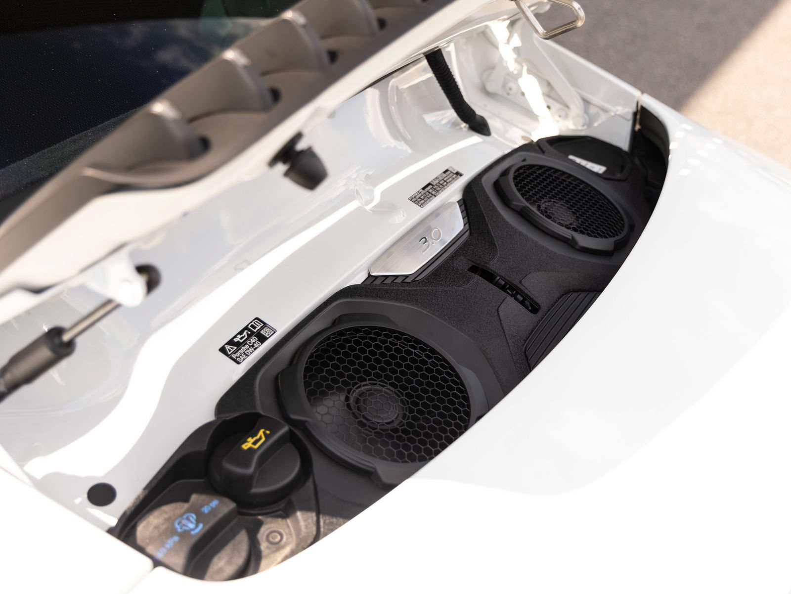 Used 2024 Porsche 911 Carrera T RWD image 26
