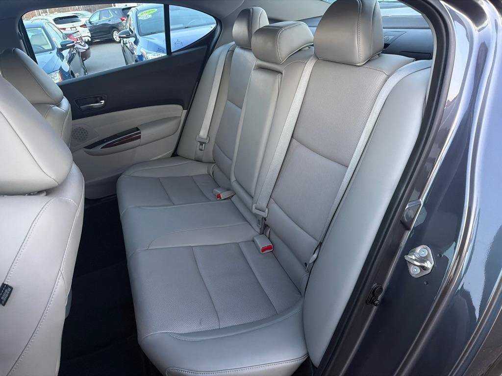 Used 2017 Acura TLX V6 w/ Technology Package FWD image 17