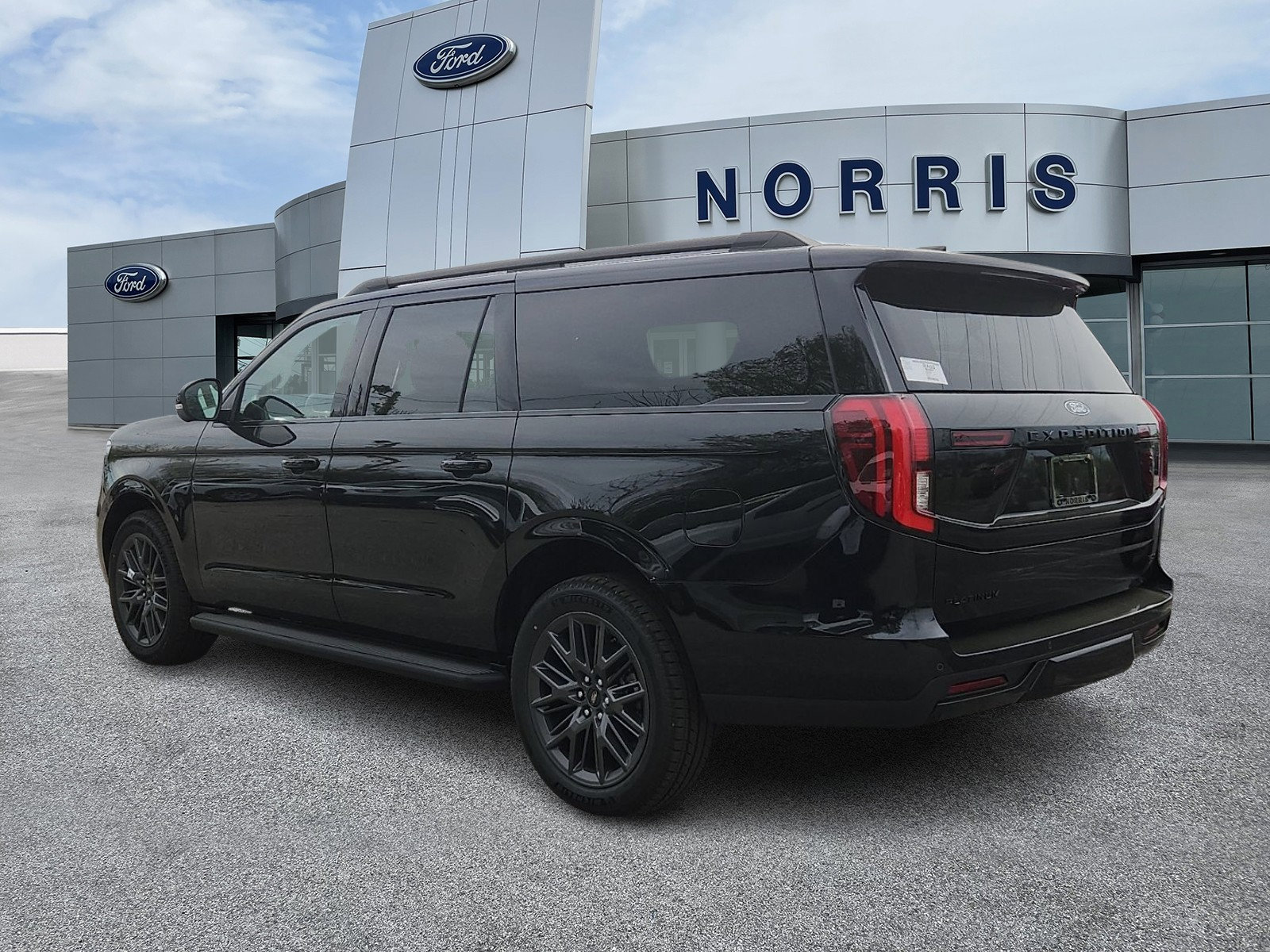 New 2026 Ford Expedition Max Platinum image 3