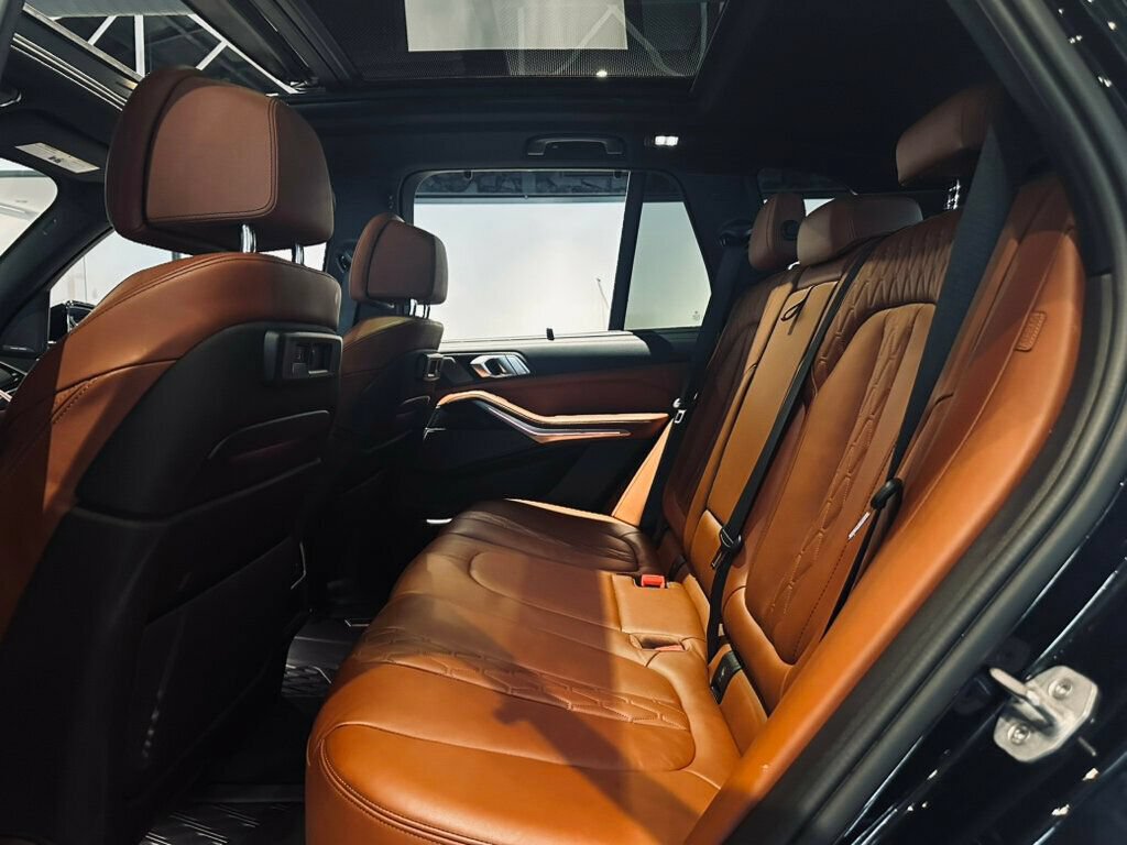 Used 2023 BMW X5 M50i w/ Executive Package AWD/4WD image 17