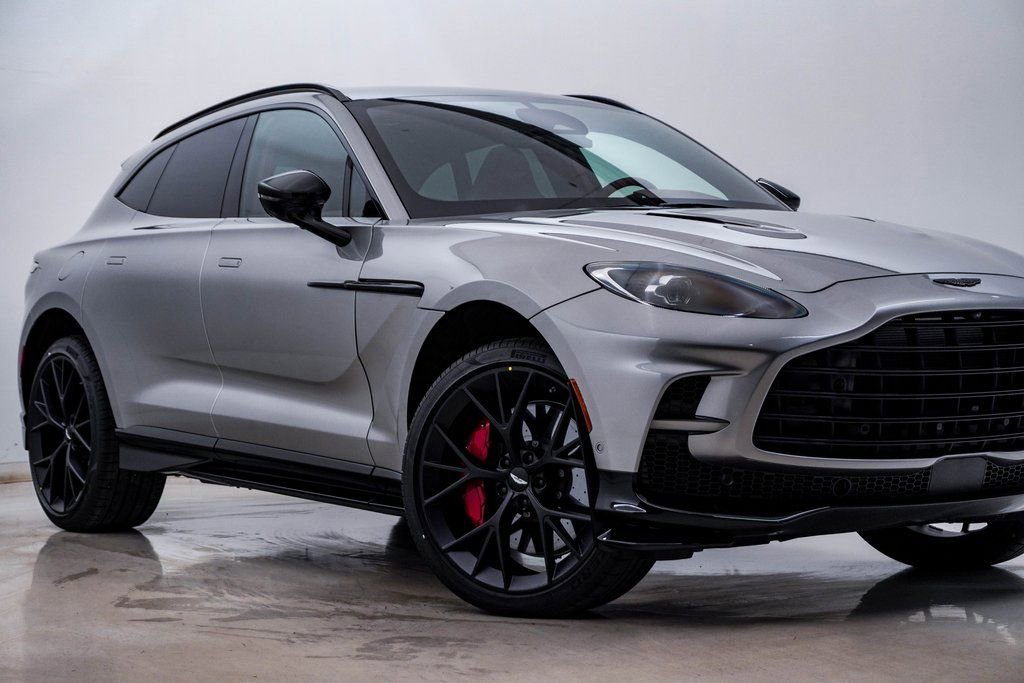 New 2026 Aston Martin DBX 707 video 2