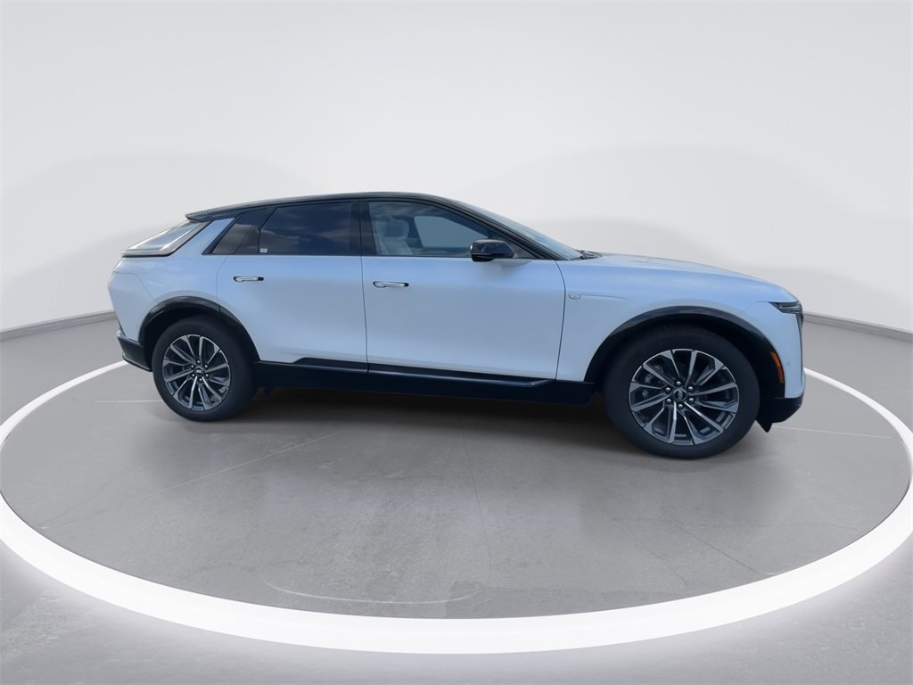 New 2025 Cadillac Lyriq Sport image 9