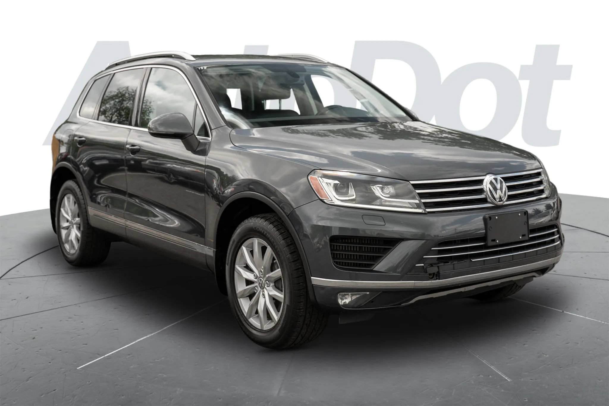 Used 2016 Volkswagen Touareg Sport AWD/4WD image 4