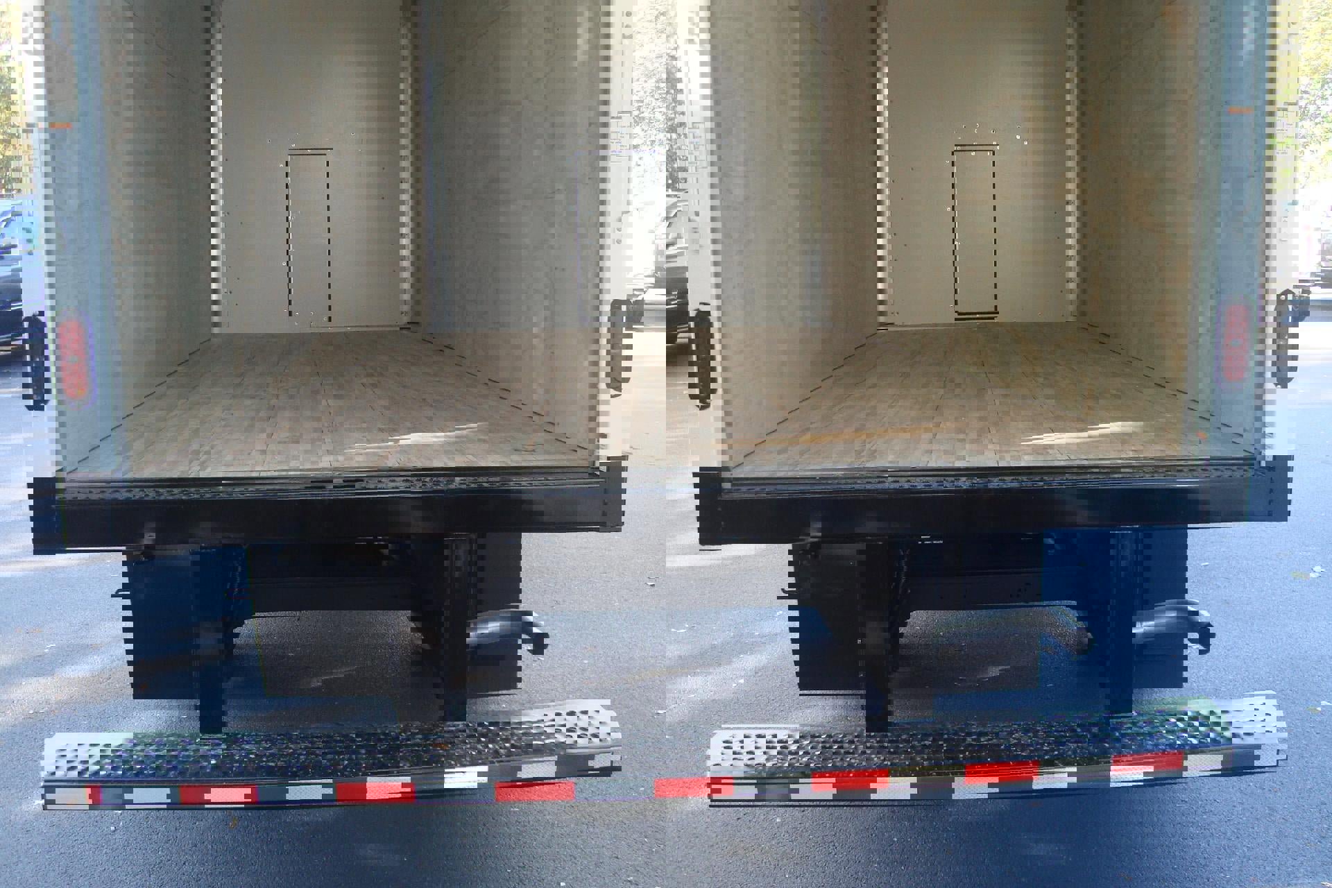 New 2025 GMC Savana 3500 Extended w/ Power Convenience Package image 4