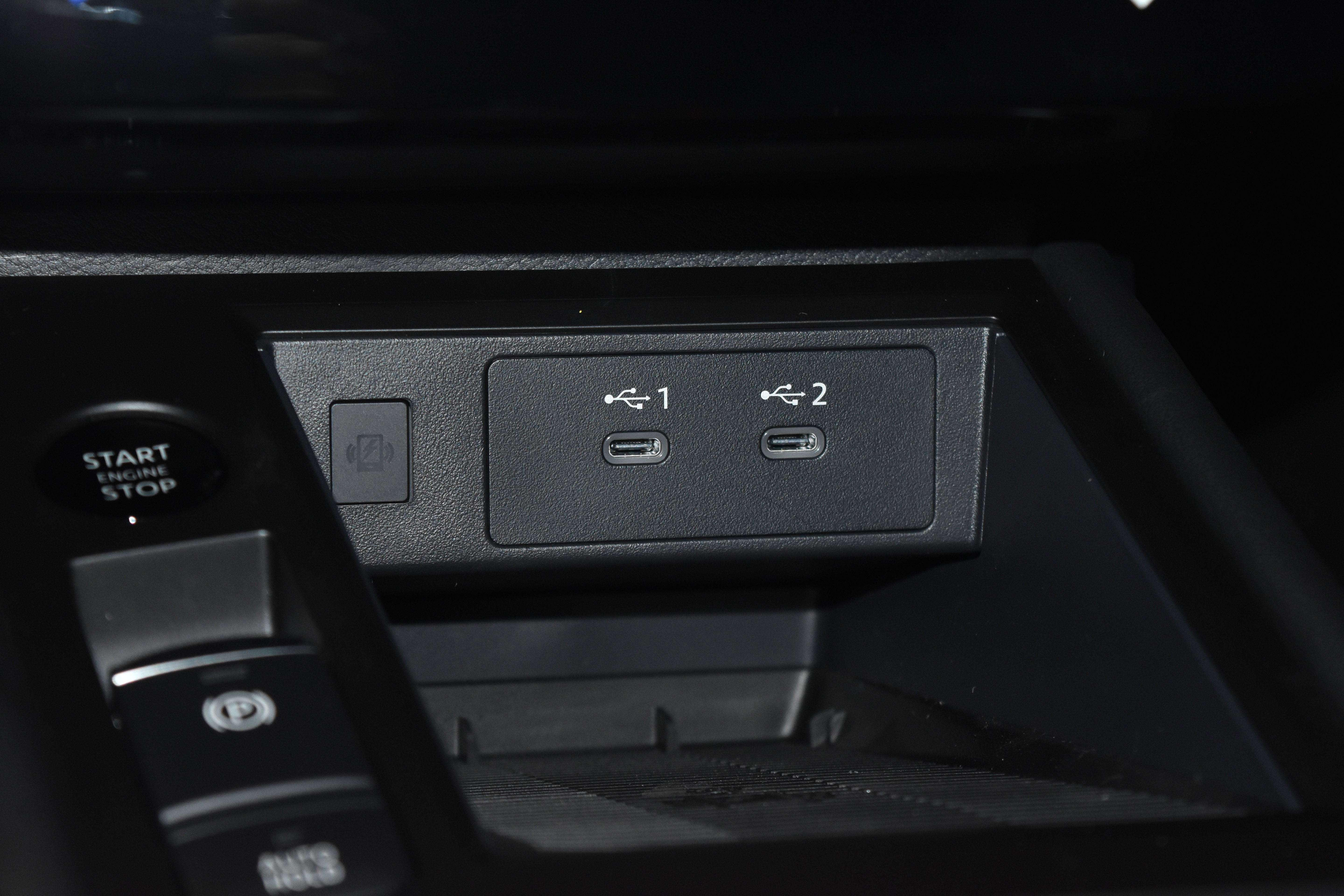 New 2026 Nissan Kicks SR w/ Cold Weather Package image 12