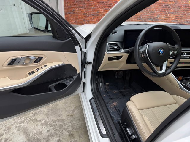 Certified 2023 BMW 330i xDrive 330i xDrive w/ Driving Assistance Package image 9