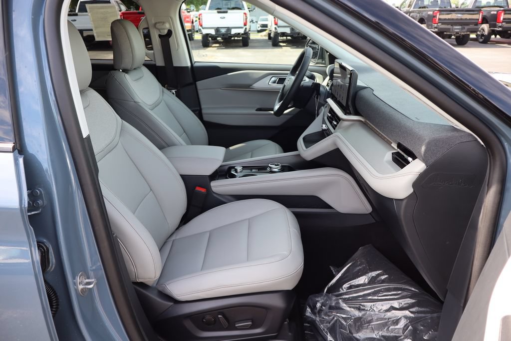 New 2026 Ford Explorer Active AWD/4WD image 33