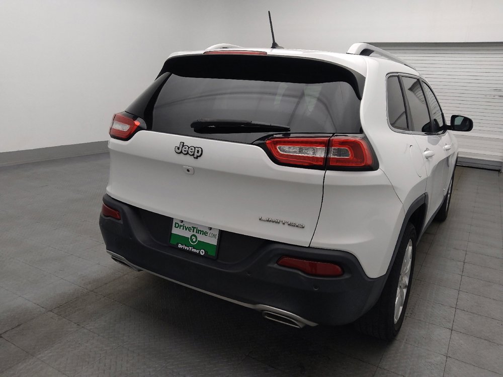 Used 2015 Jeep Cherokee Limited w/ Luxury Group FWD image 7