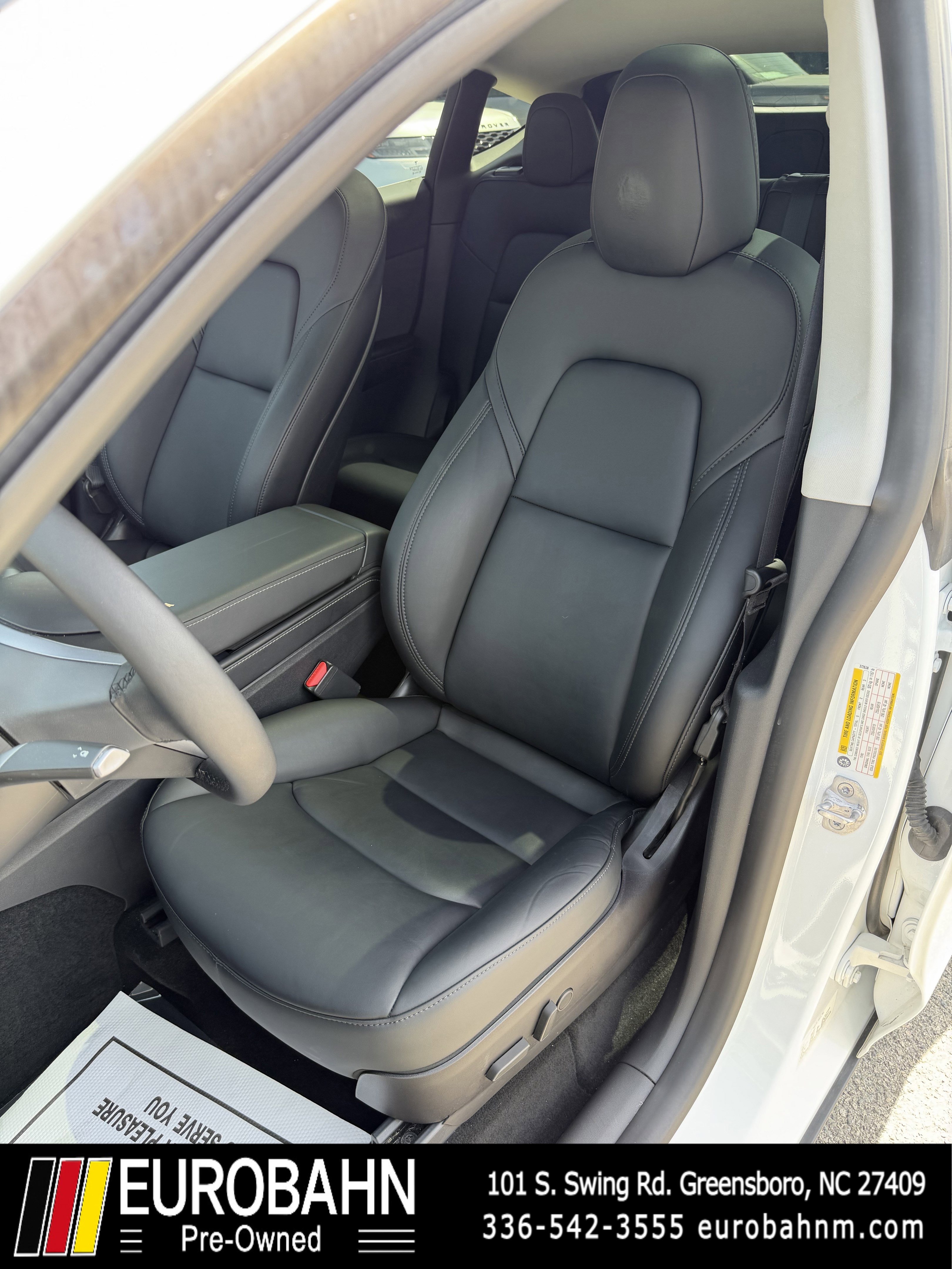 Used 2022 Tesla Model Y Long Range image 12