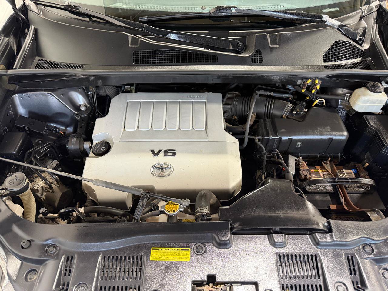 Used 2010 Toyota Highlander SE AWD/4WD image 29