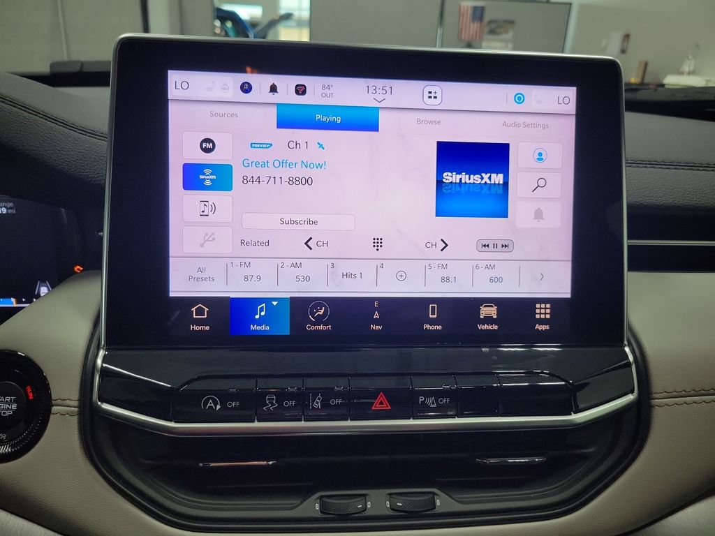 Certified 2024 Jeep Compass Limited w/ Elite Group AWD/4WD image 37