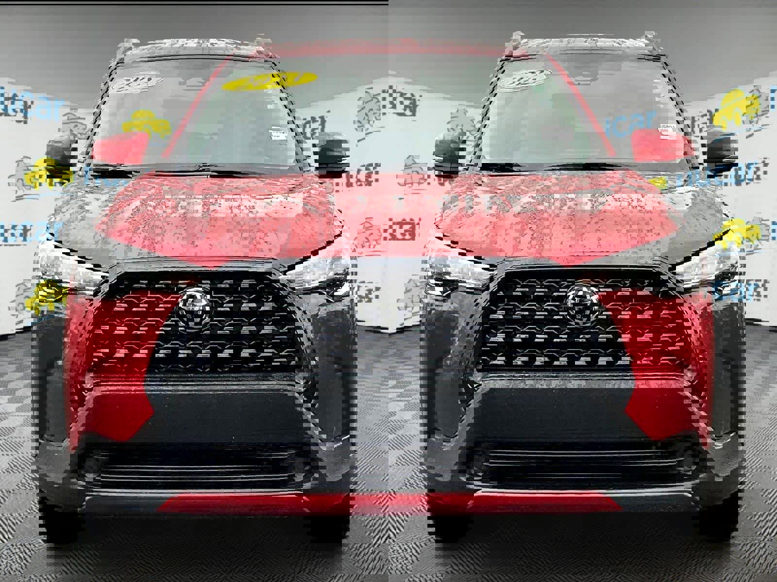 Used 2023 Toyota Corolla Cross LE image 2