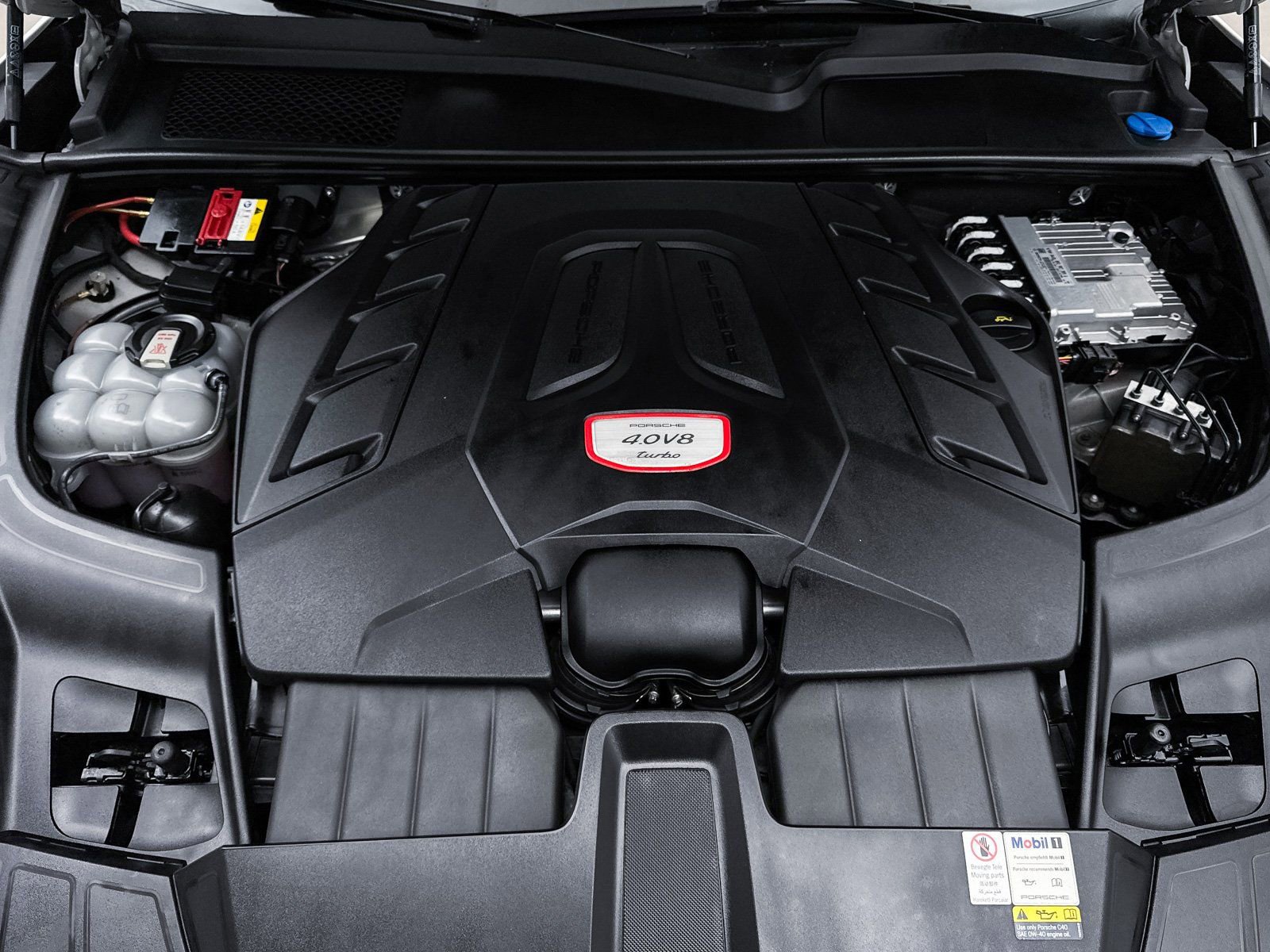 Used 2022 Porsche Cayenne Turbo AWD/4WD image 4