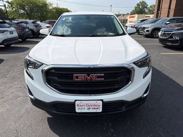 Certified 2019 GMC Terrain SLE w/ LPO, Floor Liner Package AWD/4WD image 2