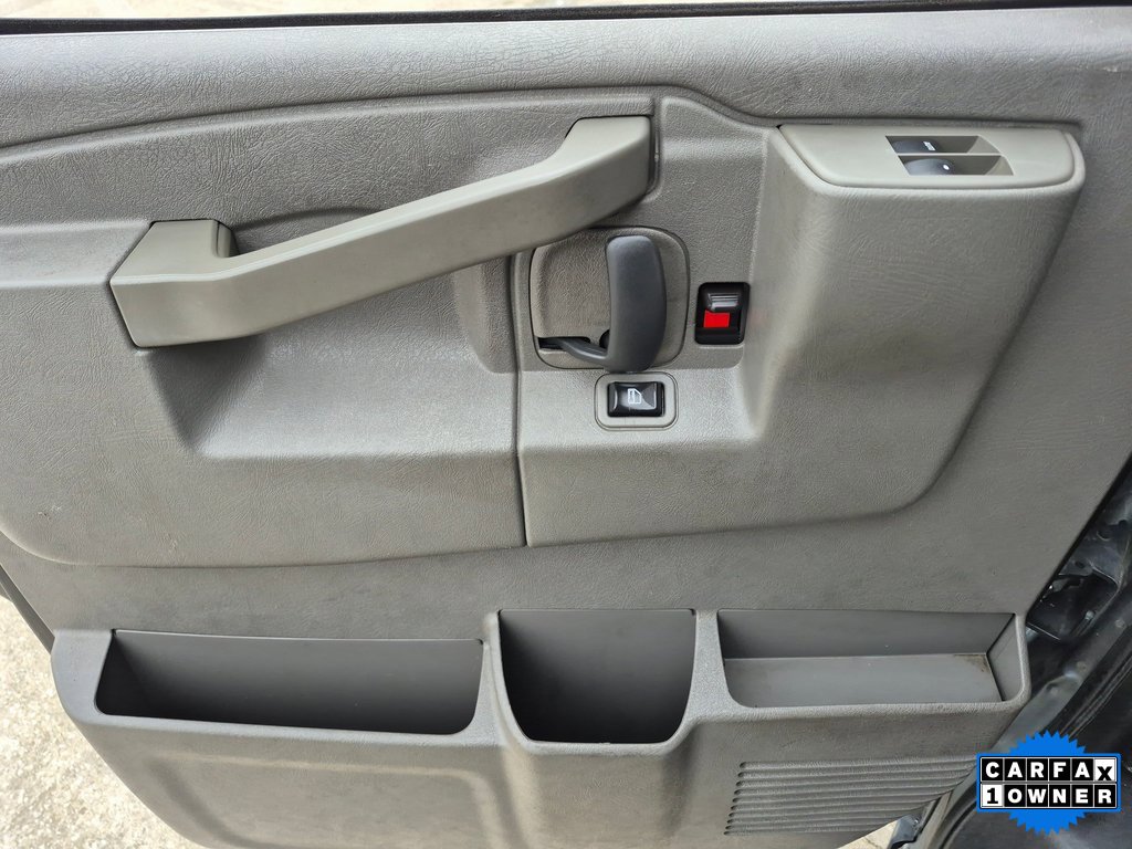 Used 2017 Chevrolet Express 3500 LT w/ LT Preferred Equipment Group image 11