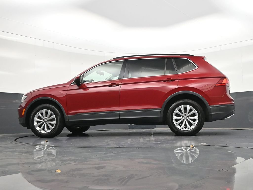 Used 2019 Volkswagen Tiguan SE w/ Panoramic Sunroof Package FWD image 24