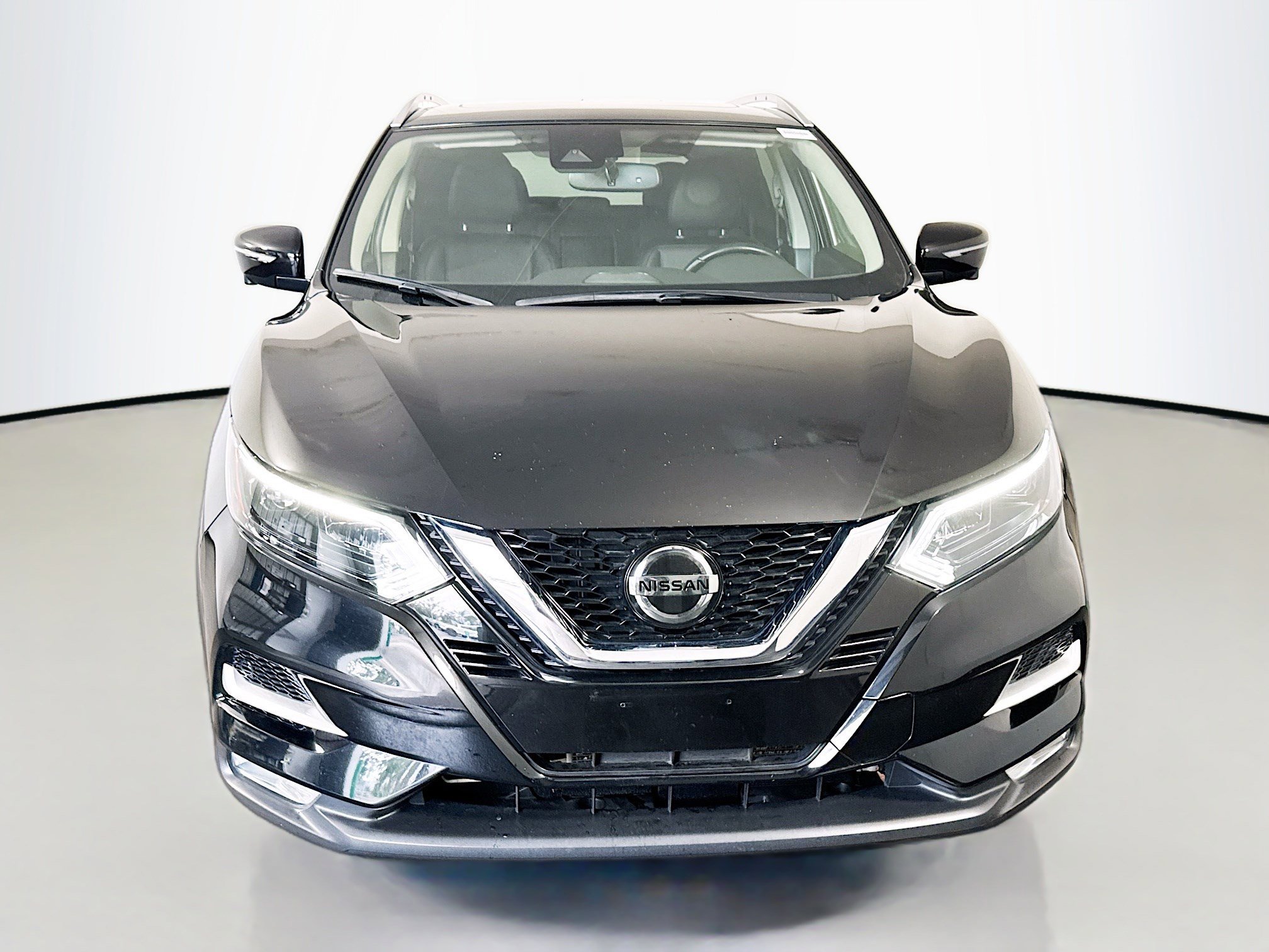 Used 2022 Nissan Rogue Sport SL w/ Premium Package AWD/4WD image 2