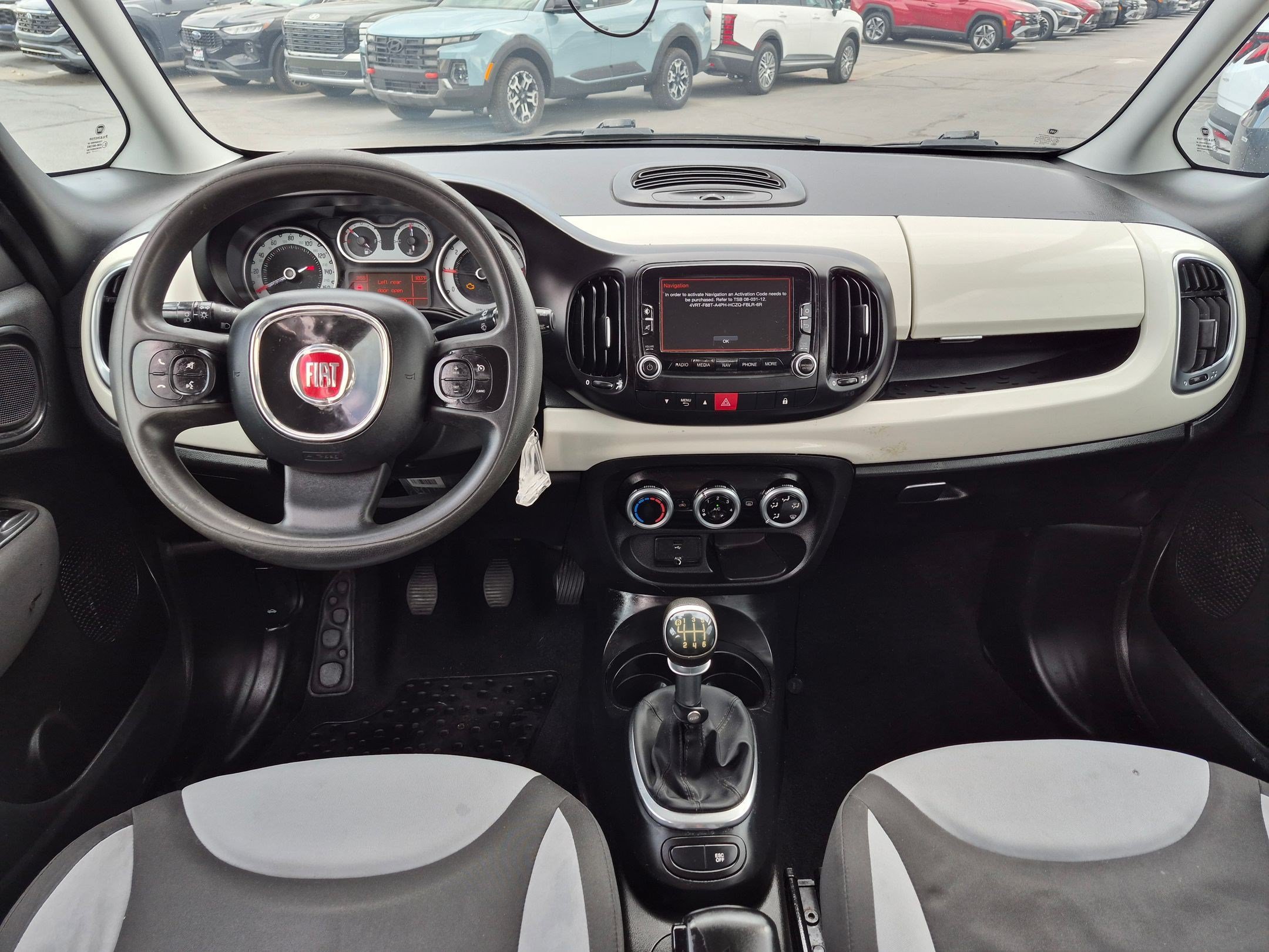 Used 2014 FIAT 500L Pop FWD image 24