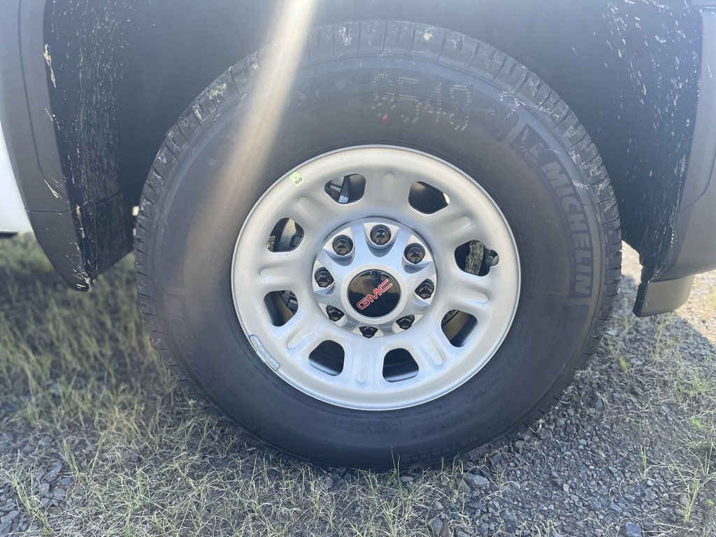 New 2025 GMC Sierra 2500 Pro w/ Convenience Package image 32