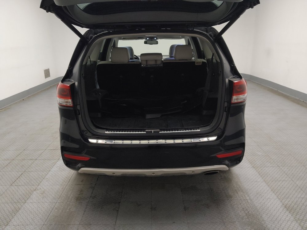 Used 2017 Kia Sorento SX image 29