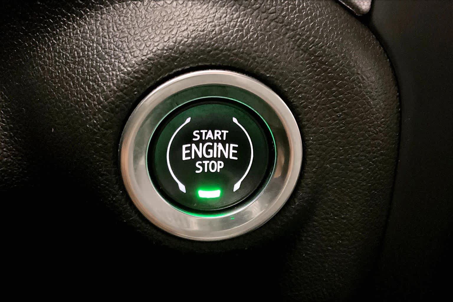 Used 2020 GMC Sierra 1500 SLT RWD image 32