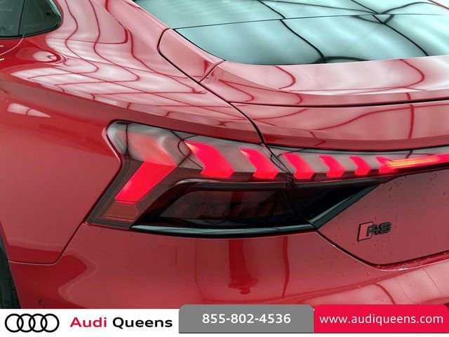 Used 2023 Audi RS e-tron GT w/ Carbon Performance Package AWD/4WD image 10