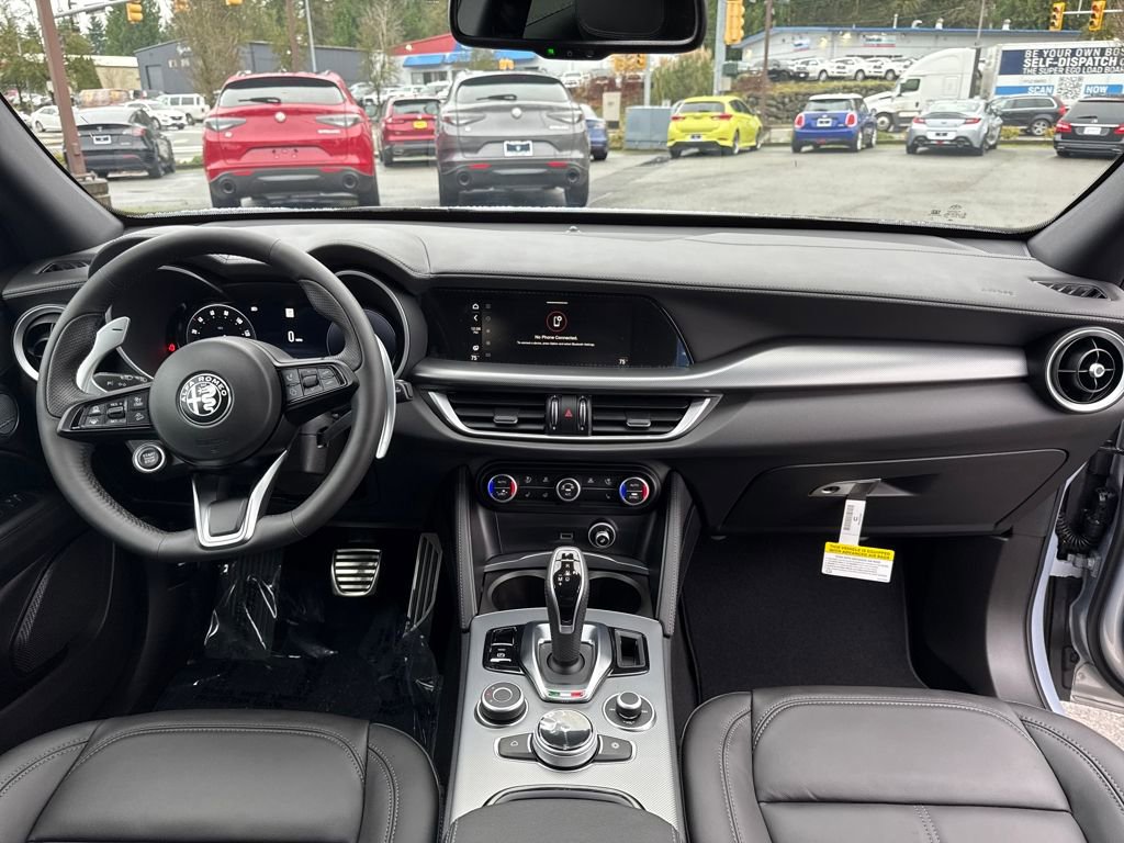 New 2025 Alfa Romeo Stelvio Sprint image 11