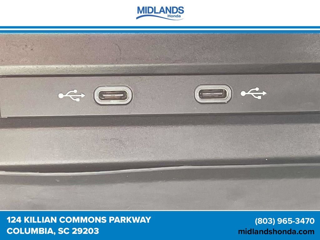 Used 2024 Volkswagen Tiguan SE FWD image 30