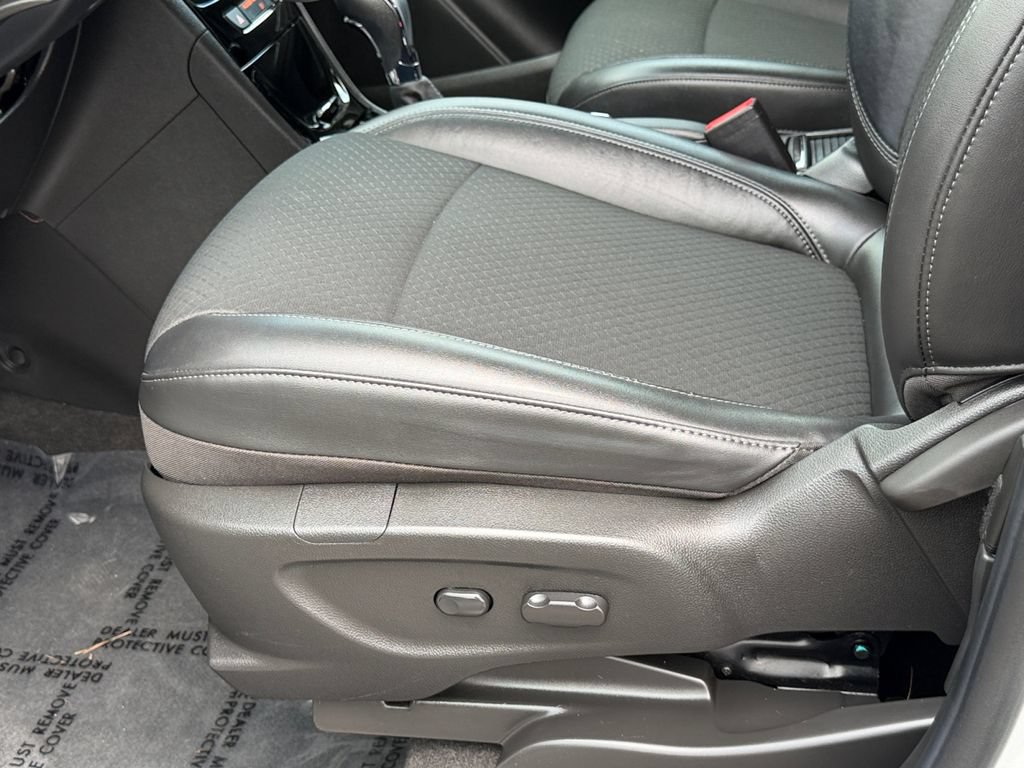 Used 2017 Buick Encore Preferred FWD image 17