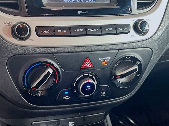 Used 2020 Hyundai Accent SE FWD image 14