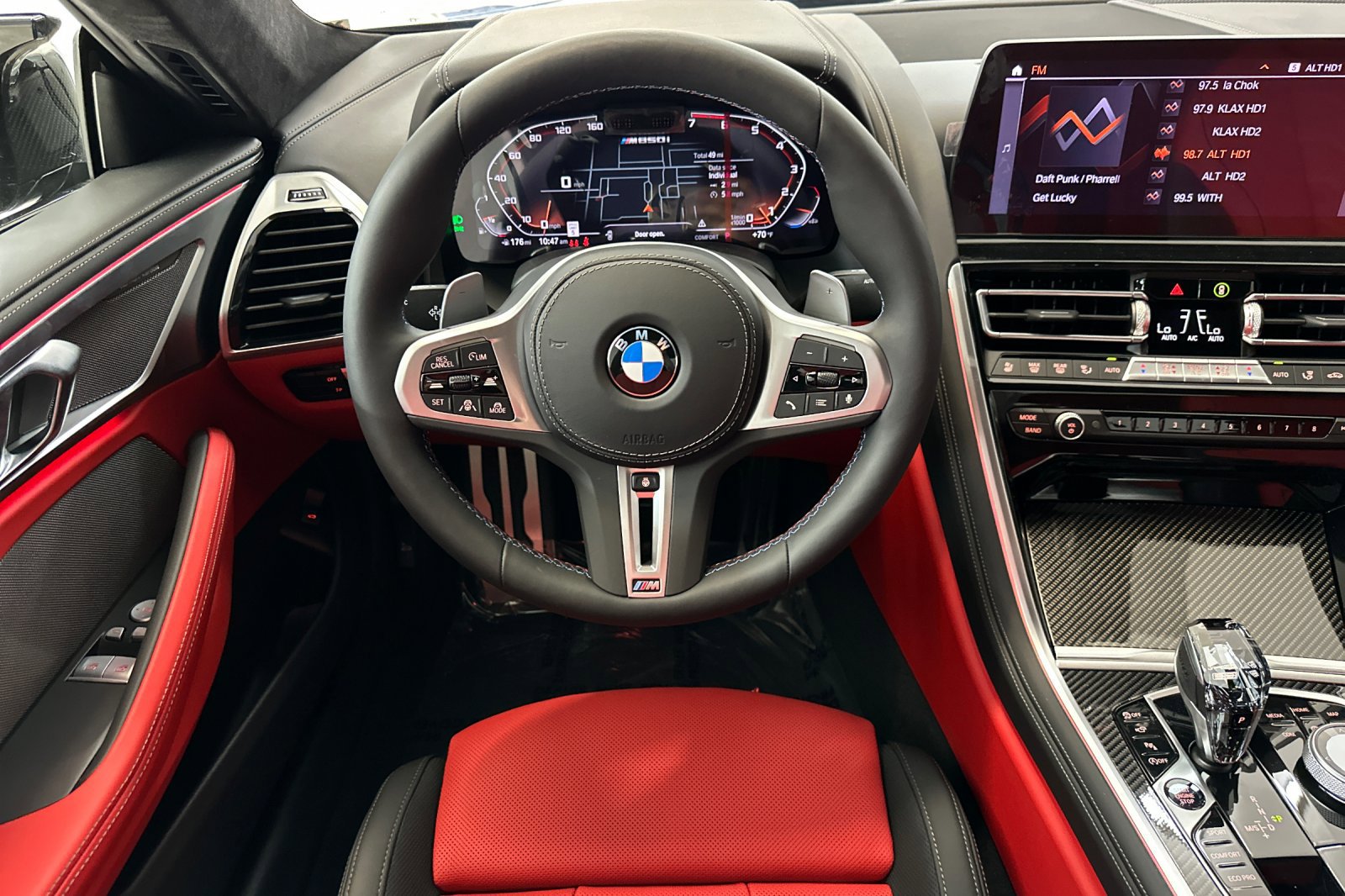 New 2026 BMW M850i xDrive Coupe w/ M Carbon Exterior Package image 25