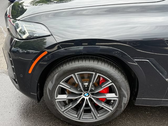 Certified 2024 BMW X6 xDrive40i w/ Premium Package AWD/4WD image 9