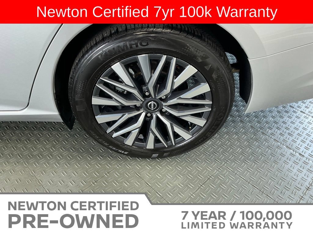 Used 2025 Nissan Altima 2.5 SV FWD image 40